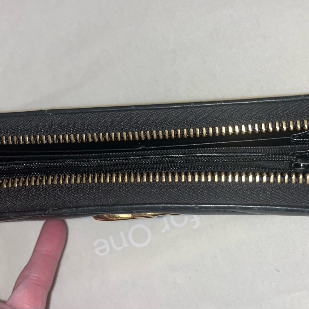 Gucci Marmont Calfskin Matelasse Zippy Wallet 🔥 - Picture 5 of 12